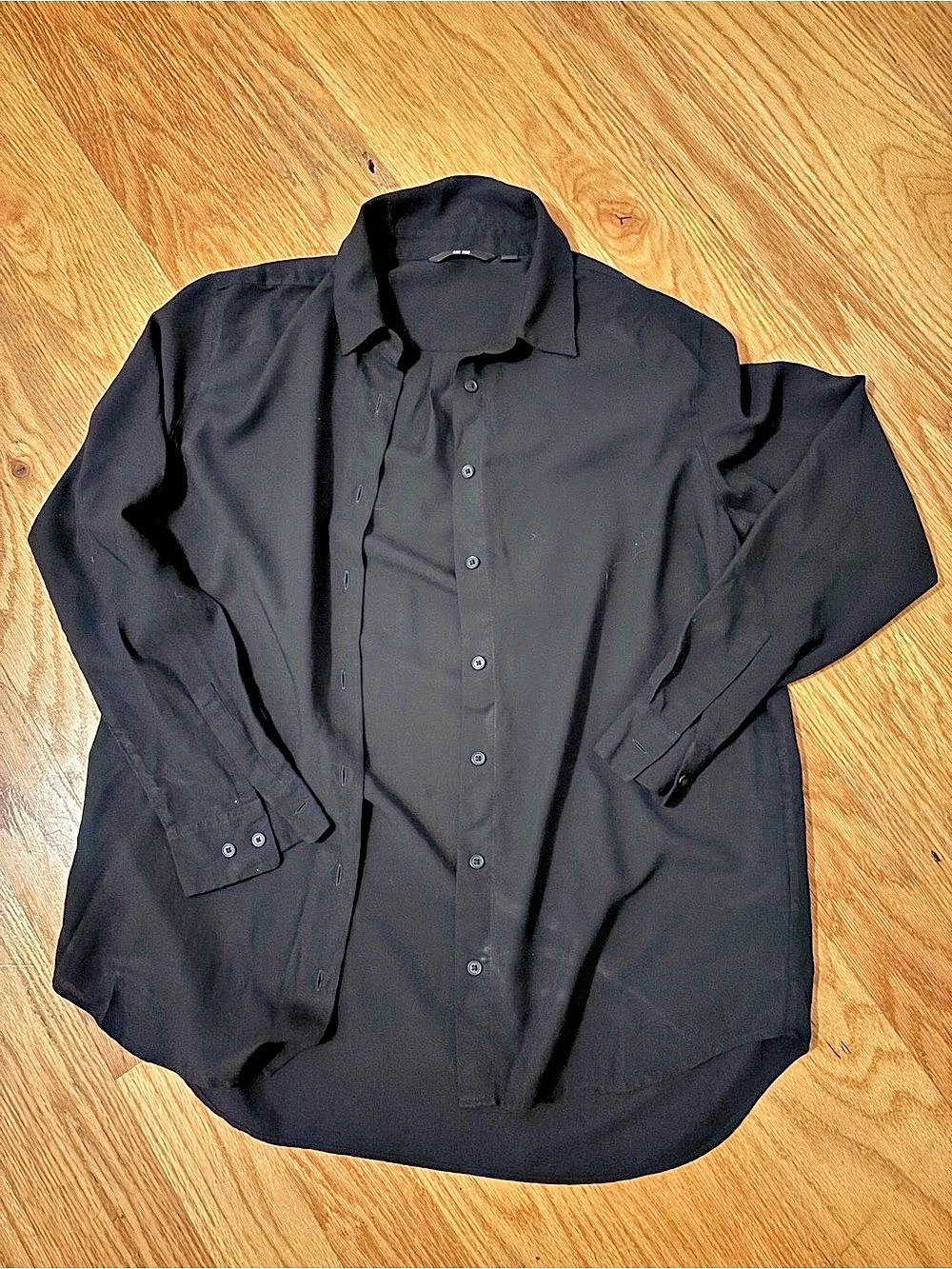 Uniqlo Classic Shirt Women’s Black Button-Down